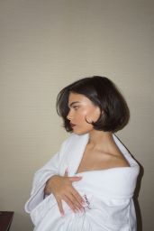 Ariana Greenblatt Unveils Glen Oropeza’s Crimson Cutout Drama