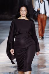 Ashley Graham Embodies Fluid Minimalism at Boss Spring Summer 2026