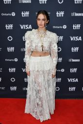 Cailee Spaeny Brings Whimsy to Toronto Film Festival 2025