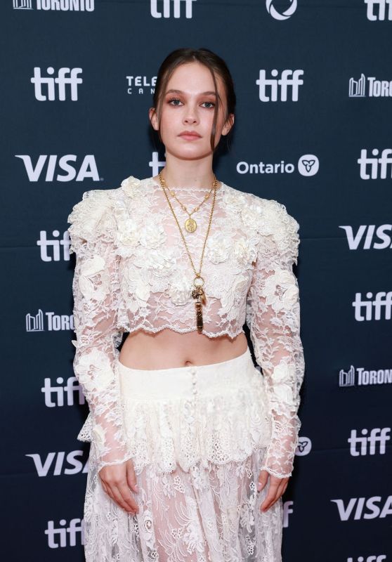 Cailee Spaeny Brings Whimsy to Toronto Film Festival 2025 Cailee Spaeny Brings Whimsy to Toronto Film Festival 2025