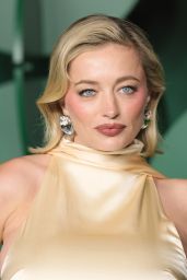 Caroline Vreeland Champions Milan With Flapper-Inspired Champagne Silk