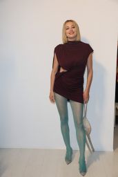 Caroline Vreeland Ignites MFW Spring 2026 With Satin Corset & Volume