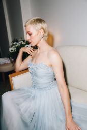Carrie Coon Embodies Emmys 2025 Serene Celestial Glamour