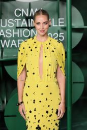 Chiara Ferragni Champions CNMI Awards In Yellow Floral Gown With Keyhole Cutout