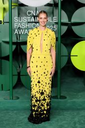 Chiara Ferragni Champions CNMI Awards In Yellow Floral Gown With Keyhole Cutout