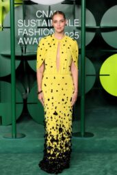 Chiara Ferragni Champions CNMI Awards In Yellow Floral Gown With Keyhole Cutout