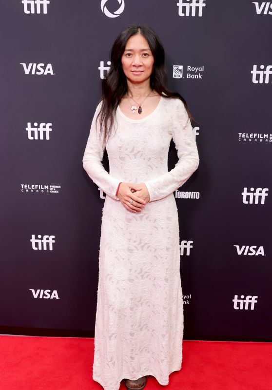Chloe Zhao unveils lace minimalism at TIFF 2025 “Hamnet” premiere