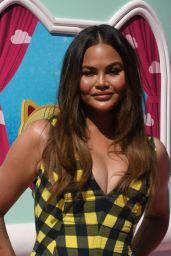 Chrissy Teigen Champions Autumnal Textures At Movie Premiere