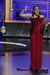 Cristin Milioti Redefines Classic Drama at the Emmy Awards