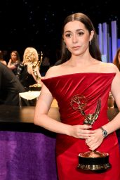 Cristin Milioti Redefines Classic Drama at the Emmy Awards