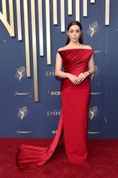Cristin Milioti Redefines Classic Drama at the Emmy Awards