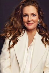 Drew Barrymore Unveils Cozy Authority in October’s Real Simple