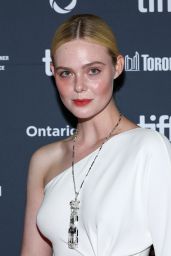 Elle Fanning Sleek Contrast at the Toronto Film Festival