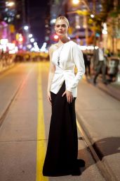 Elle Fanning Sleek Contrast at the Toronto Film Festival