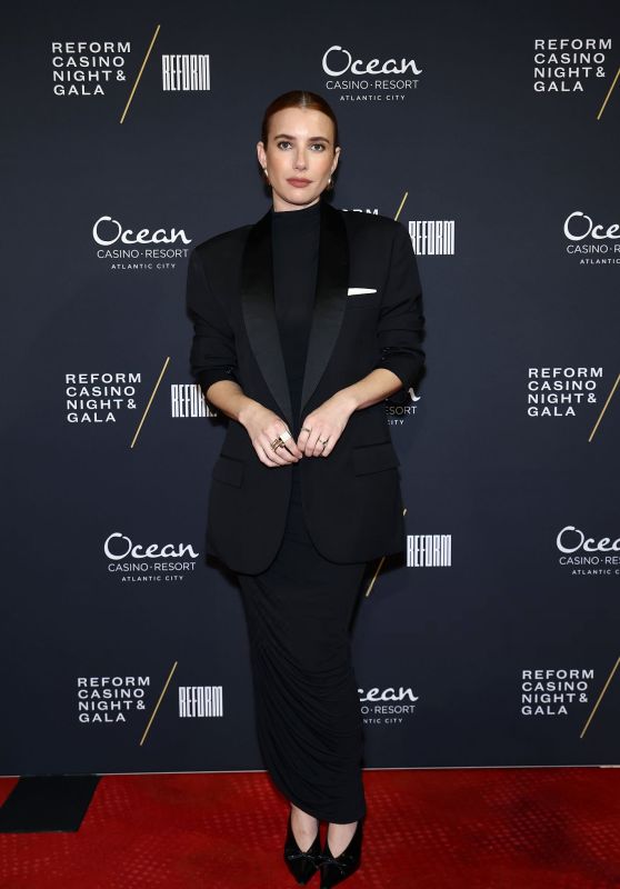 Emma Roberts Commands Sleek Noir Elegance at Atlantic City Gala