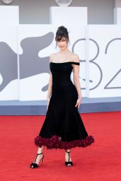 Iryna Zhuravska Debuts Dark Bloom Elegance at Venice Film Festival 2025