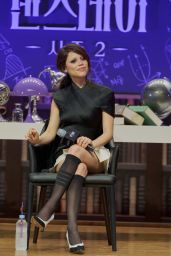 Jenna Ortega Unveils Chic Preppy Look in Seoul