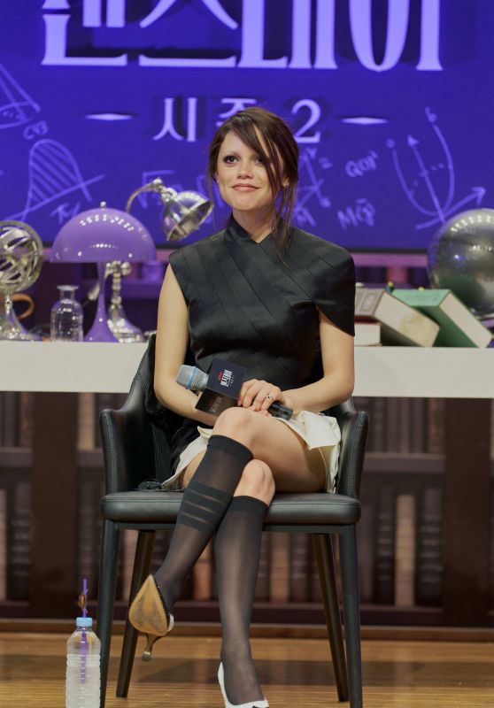 Jenna Ortega Unveils Chic Preppy Look in Seoul