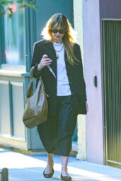 Jennifer Lawrence Latest NYC Street Style Masterclass: Effortless Chic with a Loewe Twist