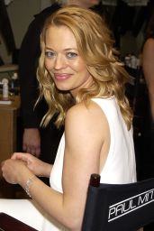Jeri Ryan Embodies Minimalist Glamour at Makeup Artist Guild Awards