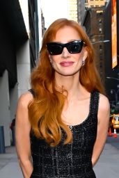 Jessica Chastain Stuns in Gucci & René Caovilla for ‘The Tonight Show’