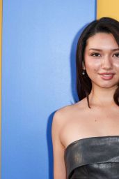 Julia Garcia Embodies Dark Glamour at Roofman Premiere 2025