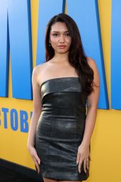 Julia Garcia Embodies Dark Glamour at Roofman Premiere 2025