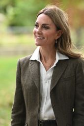 Kate Middleton New Blonde Hair & Ralph Lauren Outfit – September 2025