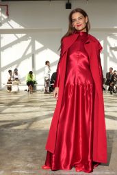 Katie Holmes Embodies FFORME Shows Monochromatic Crimson