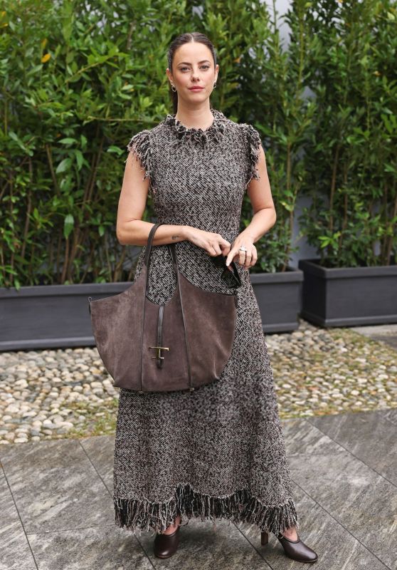 Kaya Scodelario Embodies Textural Chic at Tods Fall 2025 Showing