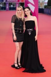 Kristen Stewart Chanel Deauville 2025 Red Carpet Look