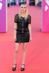 Kristen Stewart Chanel Deauville 2025 Red Carpet Look