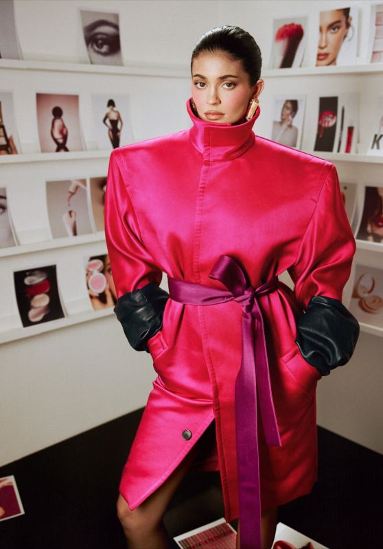 Kylie Jenner Champions WWD BeautyInc Unveiling Power Suit Drama