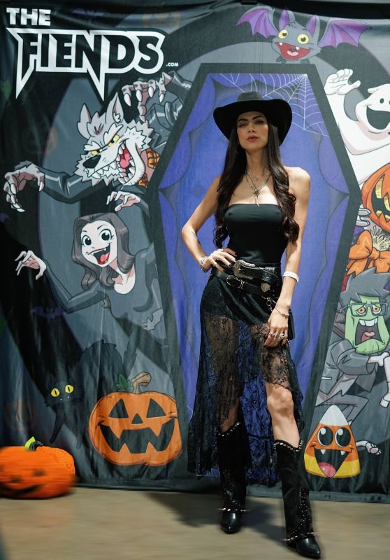 LeeAnna Vamp Champions Horror Couture at “The Fiends” Event