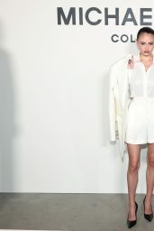 Leni Klum Attends Michael Kors NYFW Show in Monochrome Chic