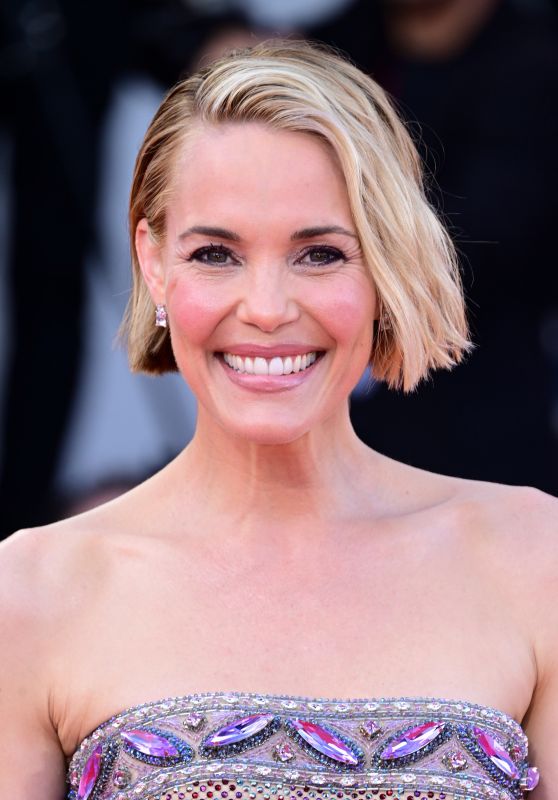 Leslie Bibb Debuts Gem-Encrusted Glam at ‘Frankenstein’ Venice Premiere – Aug 2025