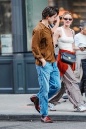 Lili Reinhart Debuts Relaxed Urban Romance in NYC – Sept 12, 2025