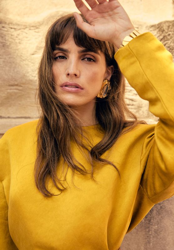 Lux Pascal Embodies ELLE Editorial in Sculptural Noir