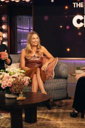 Margot Robbie Champions Desert Hues And Iridescent Textures On Kelly Clarkson Show