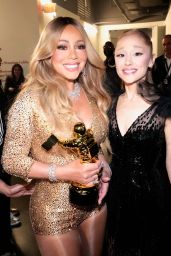 Mariah Carey - Unveils Golden Look at VMAs