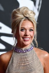 Megan Moroney Debuts Gilded Glamour at the 2025 MTV VMAs