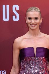 Nadiya Bychkova Embodies Sequin Glamour at London Screening 2025