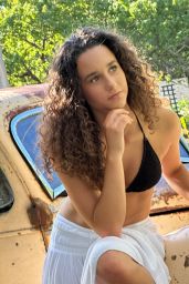Olivia Jean Unveils Rustic Photoshoot Beauty In Crochet Bikini And White Gauze