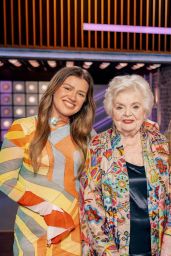 Scarlett Johansson Elevates Talk Show Outfit With Polished Tailoring 2025