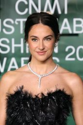 Shailene Woodley Champions CNMI Sustainable Fashion Awards in Textural Black
