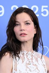 Sylvia Hoeks Debuts Lace Minimalism at Venice Photocall 2025