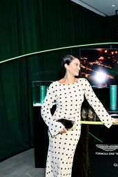 Taylor Hill Embodies NYC Event Floral Softness