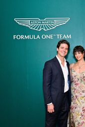 Taylor Hill Embodies NYC Event Floral Softness