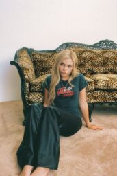 Ariana Greenblatt - Photoshoot for Revolve Fall 2025