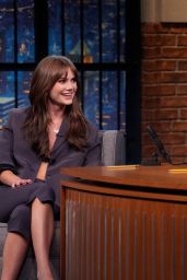 Emilia Jones Cropped Suit Set Late Night Seth Meyers